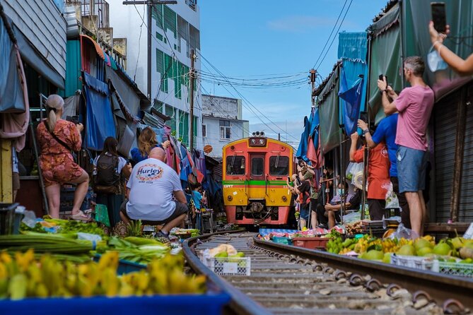 Damnoen Saduak Floating Market and Maeklong Railway Market Tour - Why these two markets make a worthwhile day trip