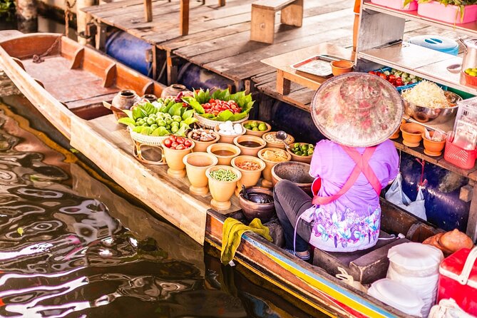 Damnoen Saduak Floating Market and Maeklong Railway Market Tour - Who should book this tour