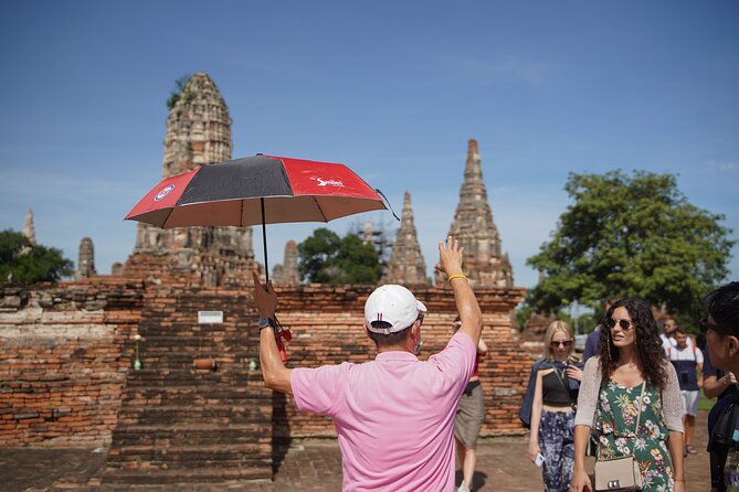 Day Tour From Bangkok to Ayutthaya By Bus - Wat Chaiwatthanaram and the first look at Ayutthaya