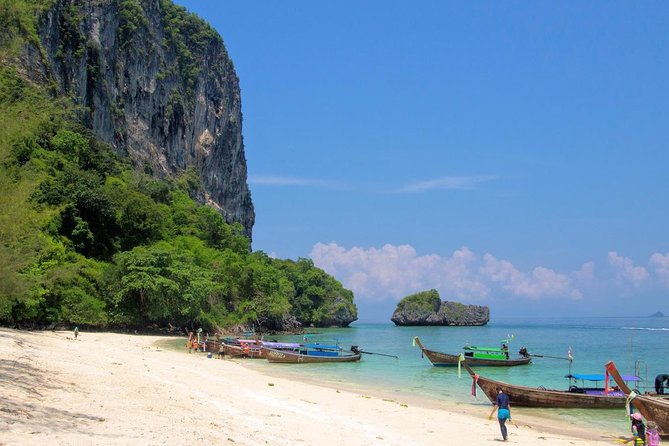 Day Tour from Phuket to 4 Islands in Krabi by Ferry & Speedboat - Tup Island and its low-tide sandbar