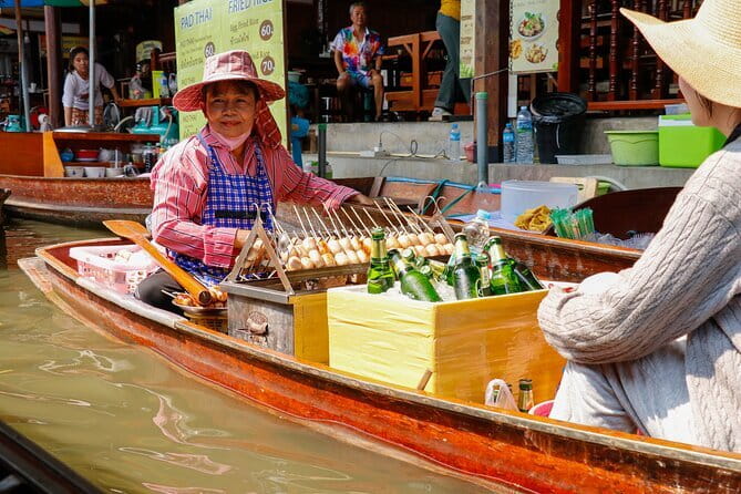 Day Trip to Bangkok Floating Market & Maeklong Railway - Why these two markets make a good Bangkok day trip