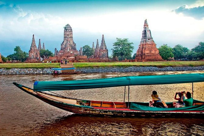 Discover Ayutthaya at Sunset: Historic Temples & River Cruise - What the guide adds to the day