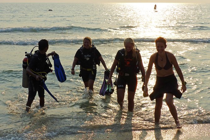 Discover Scuba diving, try diving for beginners (starts from Koh Chang) - Meeting at BB Divers at 8:00 a.m.