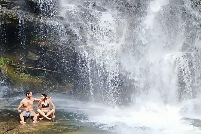 Doi Inthanon Day Trip:Twin Pagodas,Soft Hiking,Coffee Plantation - Wachirathan Falls brings the drama
