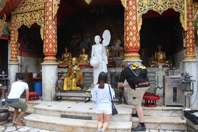 DON'T miss It ! Doi suthep temple+ Hmong village - The ride up to Wat Phra That Doi Suthep