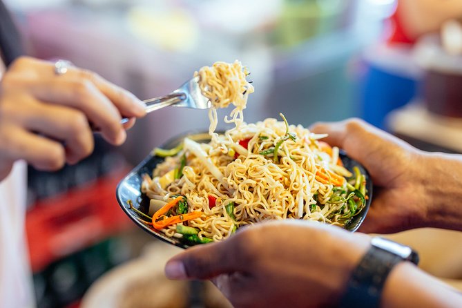 Drinks & Bites in Bangkok Private Tour - Fermented rice noodles at ขนมจีนเจ๊เฉย