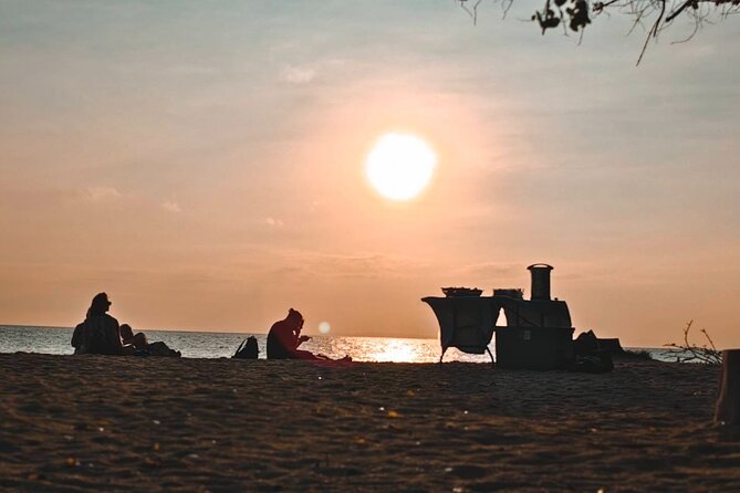 Early Bird Trip Phi Phi & 4 Islands–Premium Speedboat from Krabi - Phi Phi Don lunch gives you a needed pause