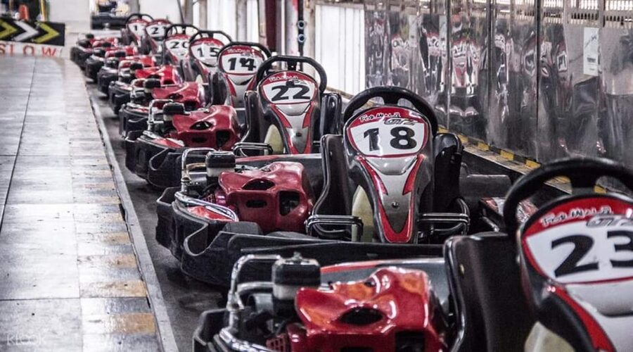 EasyKart Bangkok (RCA Plaza) : Go-Kart Racing Experience - Arriving at RCA Plaza in central Thailand