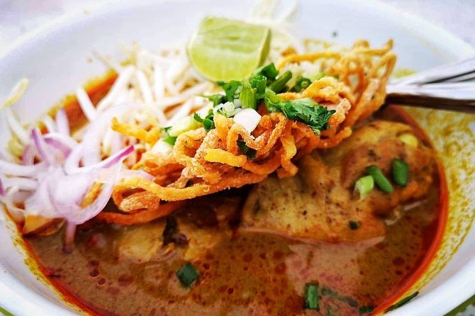 Eat Like a Local Food Tour in Hua Hin - Street food after the noodles
