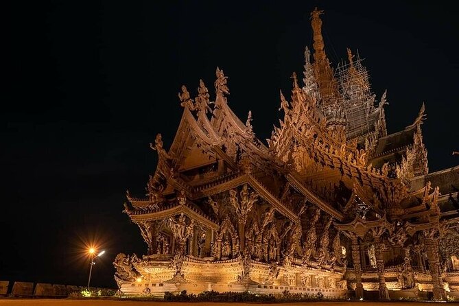 Entry Ticket to the Sanctuary of Truth Pattaya - Reading the carvings inside the wooden palace