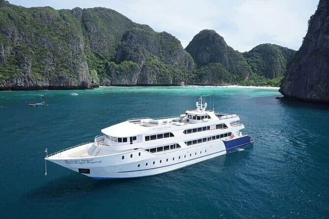 Escape to Phi Phi Islands: Ferry with Lunch - What matters most before you book