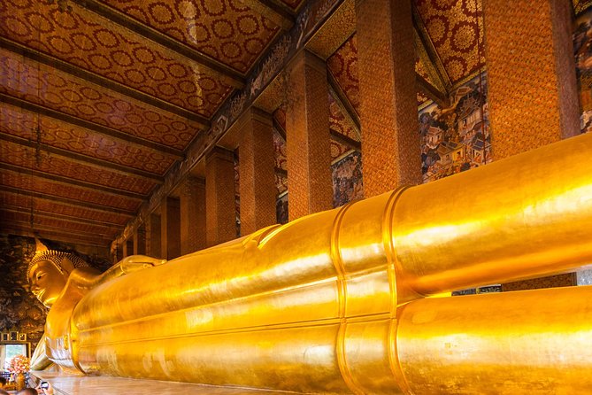 Exclusive Tour – Grand Palace, Emerald Buddha & Reclining Buddha - Morning or afternoon: choosing the better departure