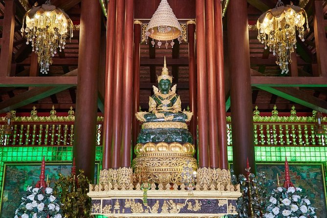 Exclusive Tour – Grand Palace, Emerald Buddha & Reclining Buddha - Dress correctly or risk a ruined visit