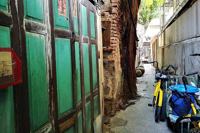 Experience Real Bangkok by Bike - Safety, pacing, and the group of 16