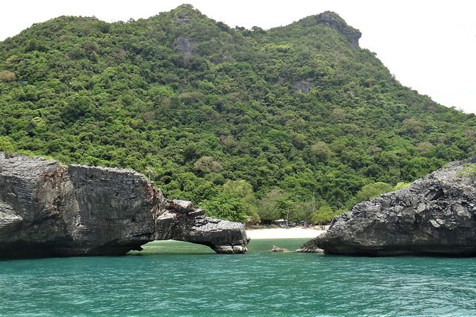 Explore Angthong National Marine Park by Big Boat from Koh Samui - Thai buffet lunch at 12:30