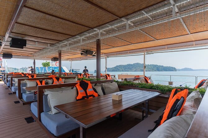 Exploring Phang Nga Bay national park with Lunch and Dinner - Hong Island and the cave canoe