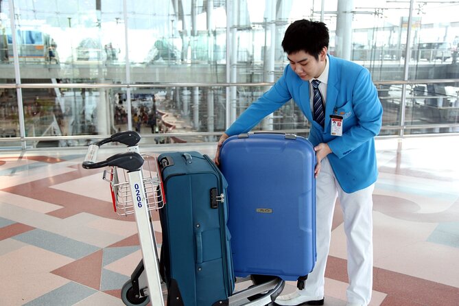 Fast Track with Private Butler at Suvarnabhumi Airport - Arrival With a Private Hotel Transfer