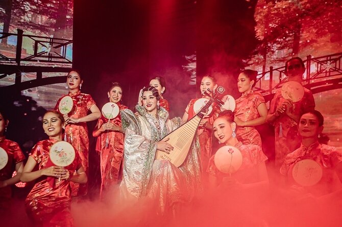 Fine Dining with Cultural Show by the Mandarin Oriental - Sala Rim Naam’s traditional Thai setting