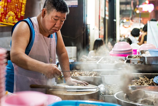 Flavors of Bangkok: Small-Group Chinatown Evening Food Tour - Yaowarat Road after dark