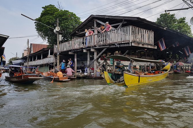 Floating Market Damnoen Saduak and Meklong Railway Market: Half Day Tour - Timing, comfort, and the return journey