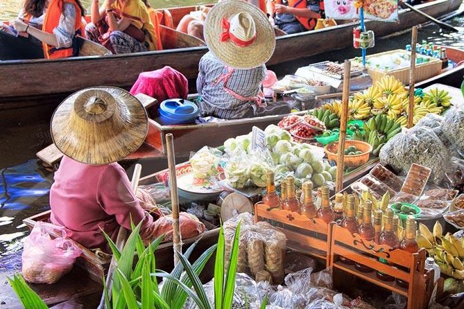 Floating Markets and Bridge on River Kwai Tour from Bangkok - The long journey to Kanchanaburi