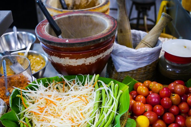 Foodie Experience of Historic Bang Rak - Custard bread and Thai milk tea at the halfway point