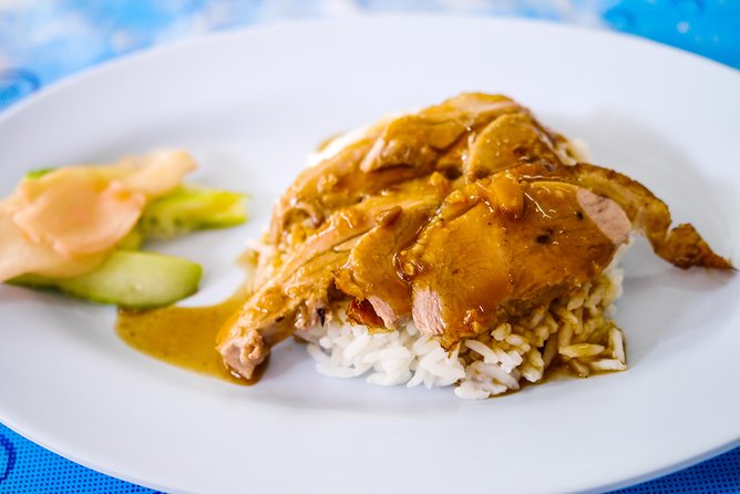 Foodie Experience of Historic Bang Rak - Crispy dough with green curry finishes the meal