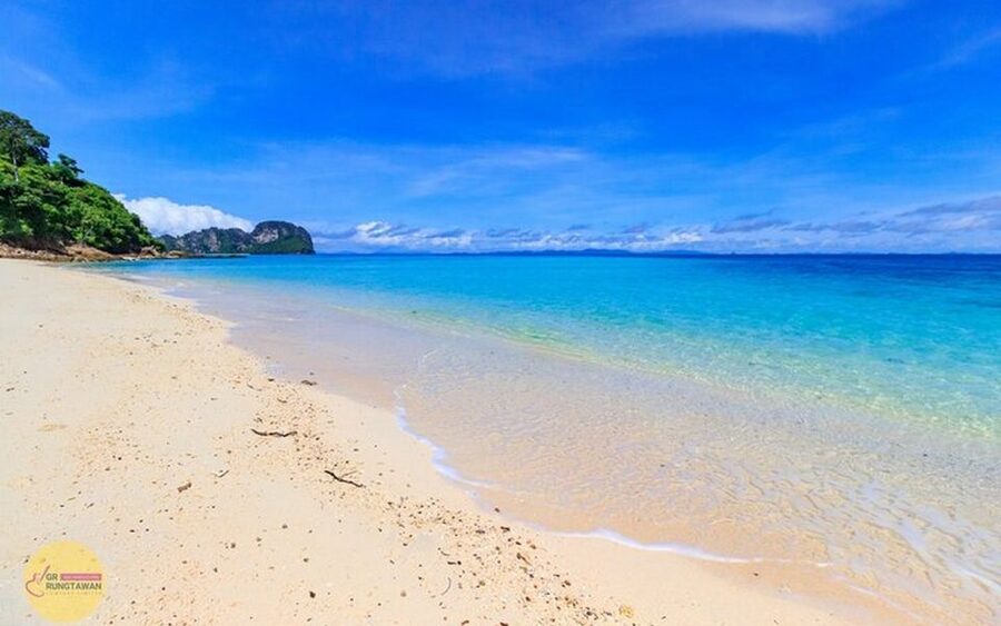 From Ao Nang: Phi Phi Islands Day Tour by Boat with Lunch - Key points to know before you book