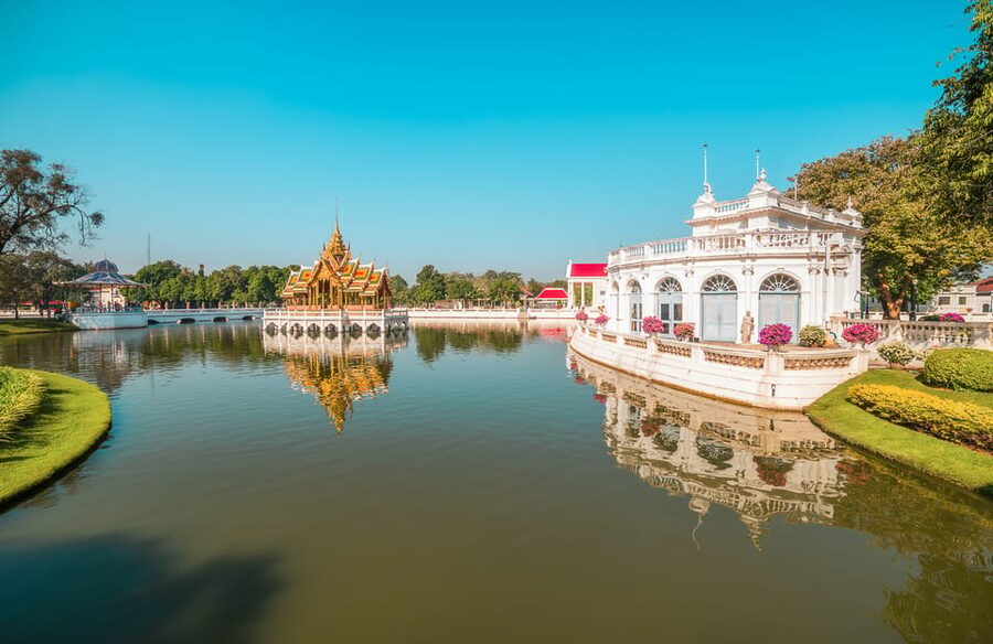 From Bangkok: Ayutthaya & Ayothaya Floating Market Day Trip - Wat Yai Chai Mongkhon and its tall chedi