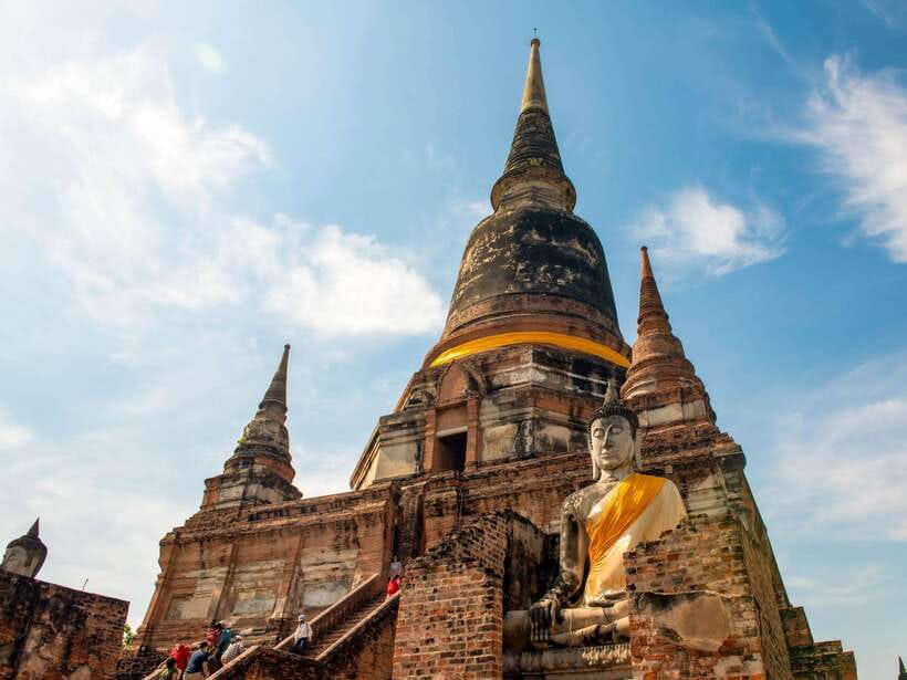 From Bangkok: Ayutthaya Historical Park Guided Day Trip - Wat Maha That and the Buddha head in the tree roots