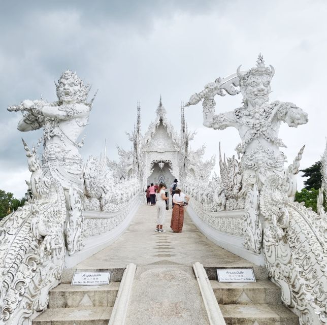From Chiang Mai: Chiang Rai's Temples Exploration Day Trip - A quiet pause at the natural hot spring