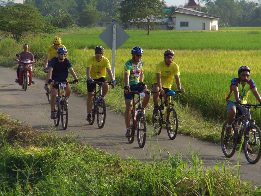 From Chiang Mai: Mae Taeng Valley and Waterfalls Cycle Tour - Choosing between more cycling and Sticky Waterfalls