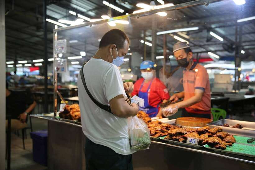 From Khao Lak: Phuket Naka Weekend Market - Who will enjoy this Khao Lak day trip?