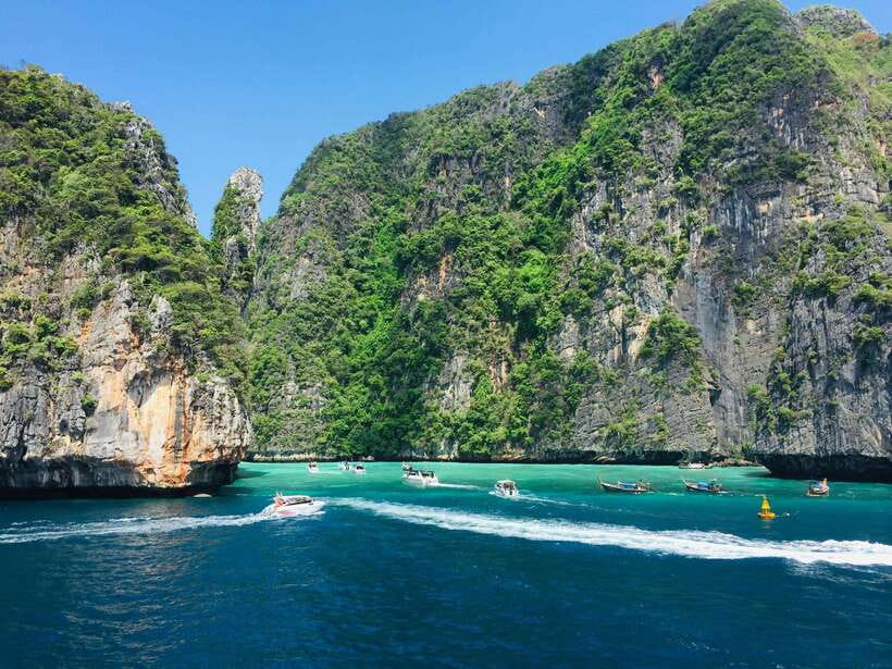 From Phi Phi: Full Day 7 Island Tour by Longtail with Sunset - What this $35 Phi Phi tour really offers