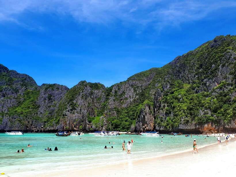 From Phi Phi: Half Day Longtail Boat Tour to Maya Bay - Group size, guide quality, and boat comfort