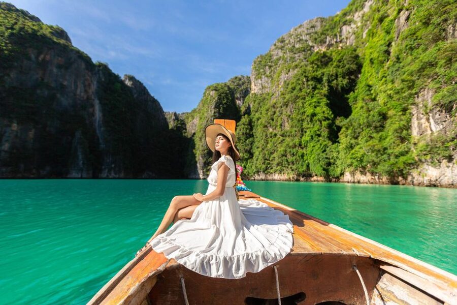 From Phi Phi: Half-Day Longtail Boat Tour with Snorkeling - Loh Samah Bay and the floating pier