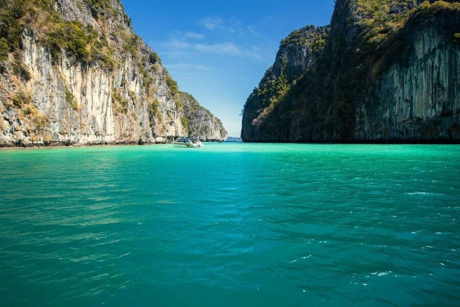 From Phi Phi: Half-Day Longtail Boat Tour with Snorkeling - Why the 2 PM departure deserves a closer look