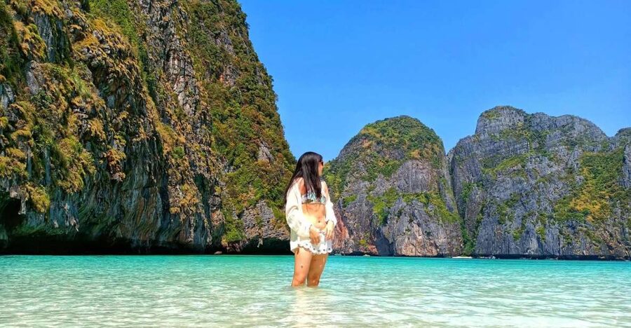 From Phi Phi: Sunrise Maya Bay, Pileh Lagoon Speedboat Tour - What the guides add to the day