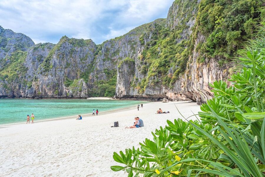 From Phuket: Phi Phi, Maya Bay, & Khai Islands Premium Trip - The day at a glance