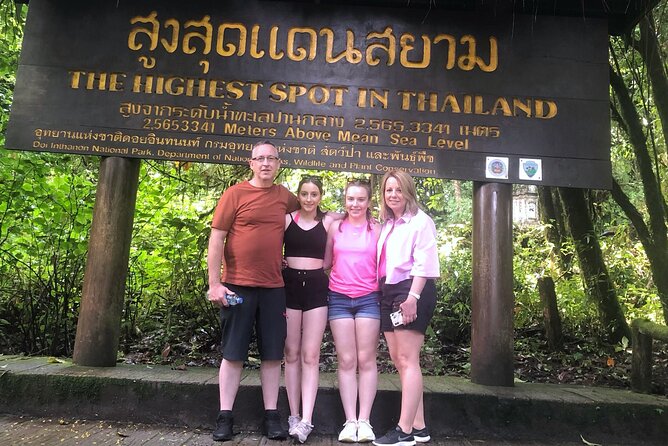 Full Day Car Hire with an English Speaking Driver in Chiang Mai - Why a private car makes Chiang Mai easier