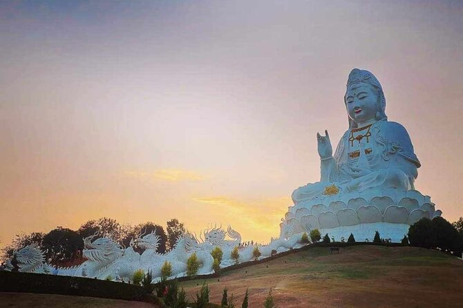 Full-Day Chiang Rai Temples Tour from Chiang Mai with Hot Spring - How the timing affects the experience