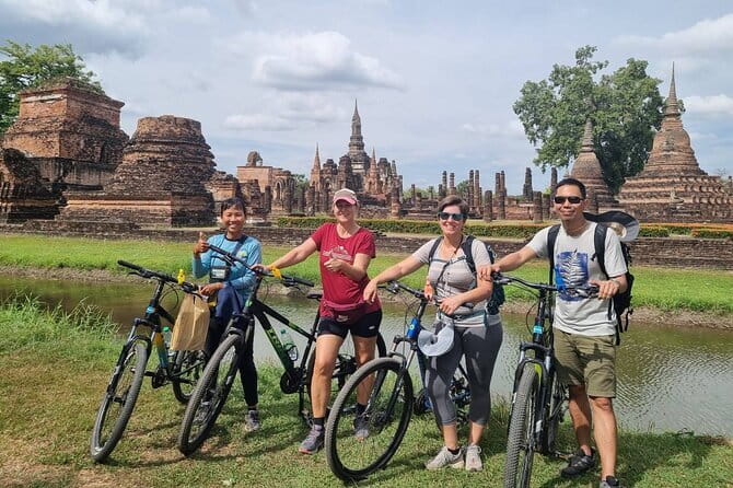 Full-Day Historical Park and Countryside Tour in Sukhothai - Wat Si Chum and the giant Buddha image