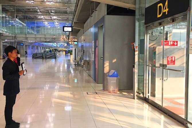 Guided Arrival Fast-Track Service: Bangkok Suvarnabhumi Airport - Customs, baggage, and the Arrivals Hall