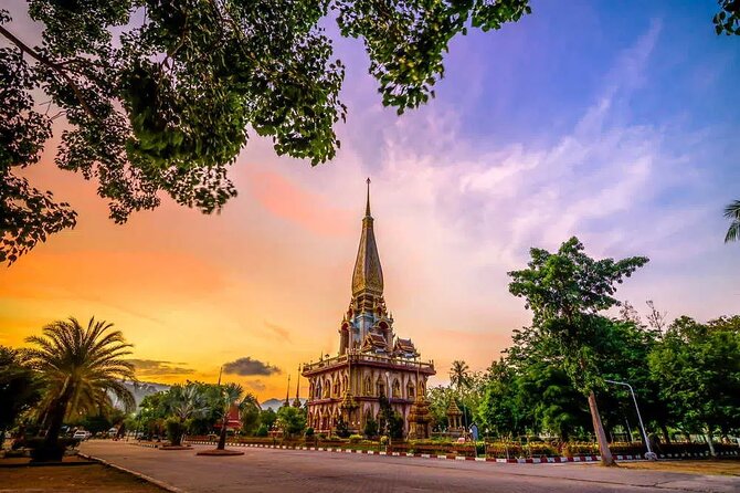 Half Day City Tour Phuket - Guide quality can make or break the day