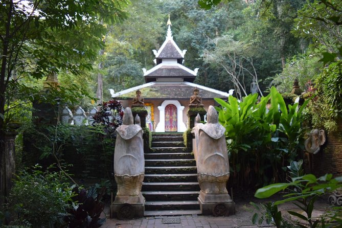 Half Day Doi Suthep Temple and Palad Temple (Private tour) - Reaching Wat Doi Suthep by mountain road