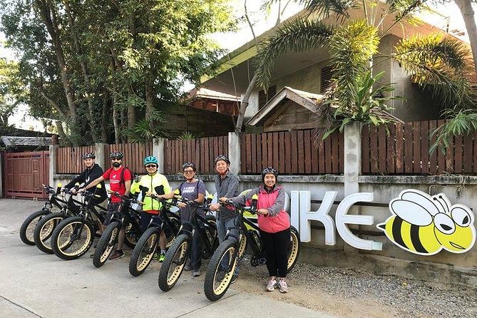 Half-day E-bike Nam Phrae (hilly, fully paved roads, GUIDED) - The ride through Nam Phrae and Hang Dong