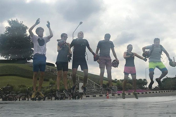 Half-day E-bike Nam Phrae (hilly, fully paved roads, GUIDED) - Wat Ton Kwen: a fine cultural finish