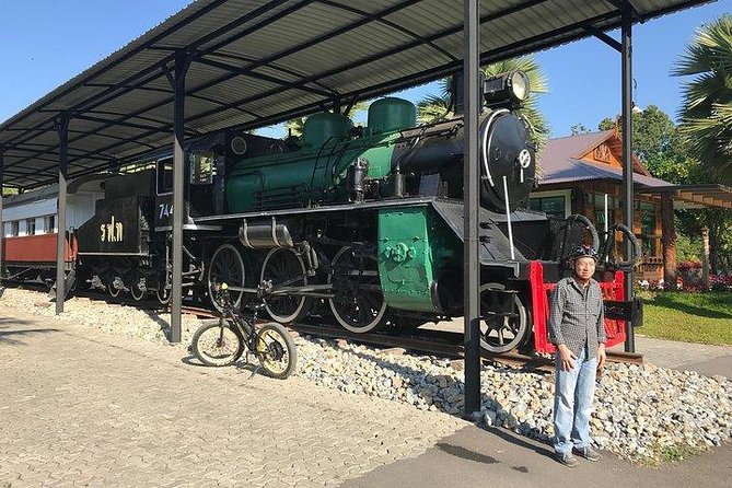 Half-day E-bike Nam Phrae (hilly, fully paved roads, GUIDED) - What the food and transport add to the price