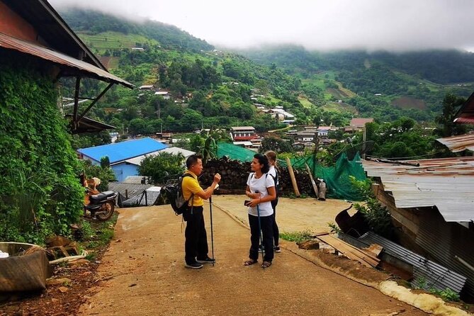 Half day Long Neck hill tribe and Hmong hill tribe village - Leaving Chiang Mai for the hill villages