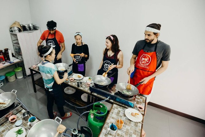 Half Day Morning Cooking Class with Market Tour in Chiang Mai - Is $29.34 a good price?
